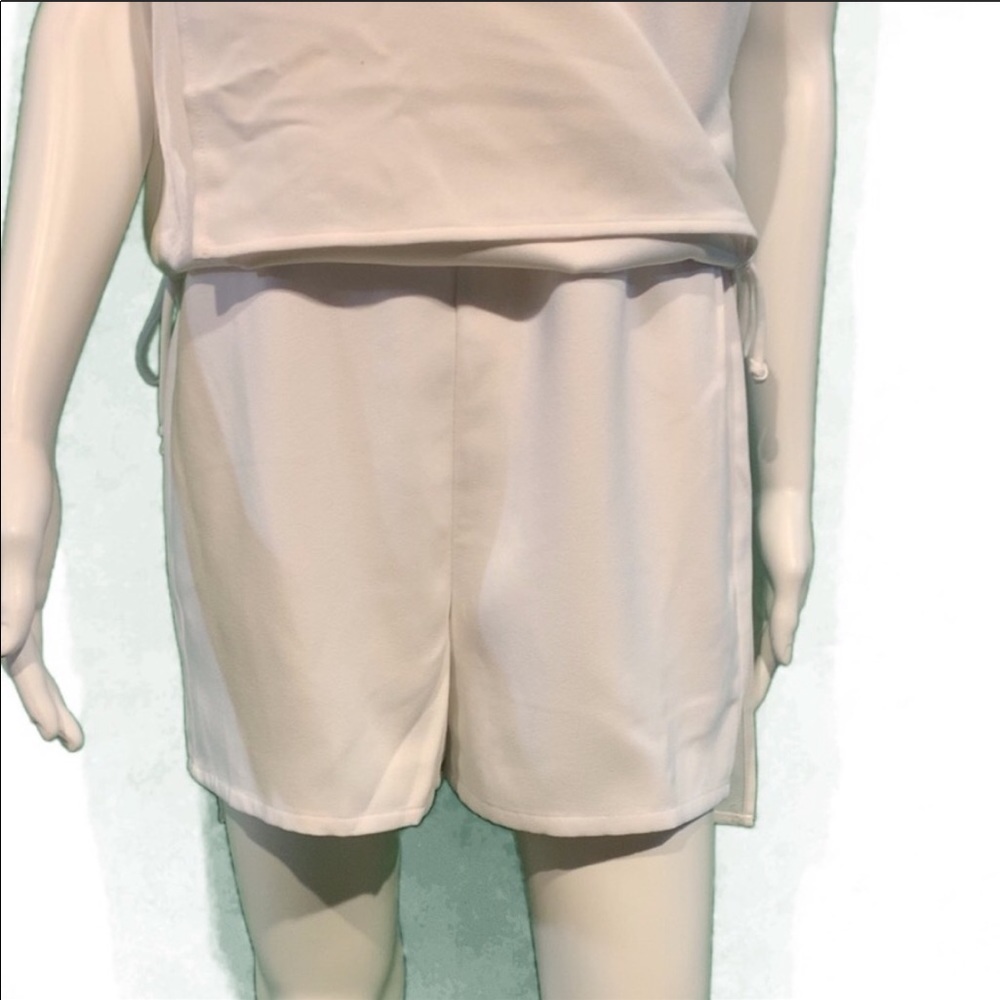 NWT Lilly Pulitzer White pearl romper size 0 - Picture 4 of 6
